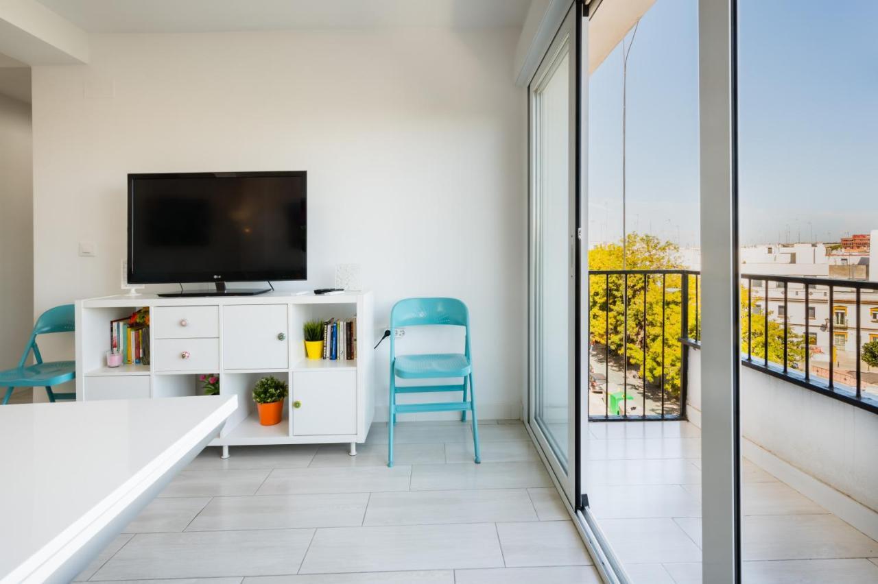 Appartamento Wide And Colourful- 3Bd 1Bth- Triana Siviglia Esterno foto