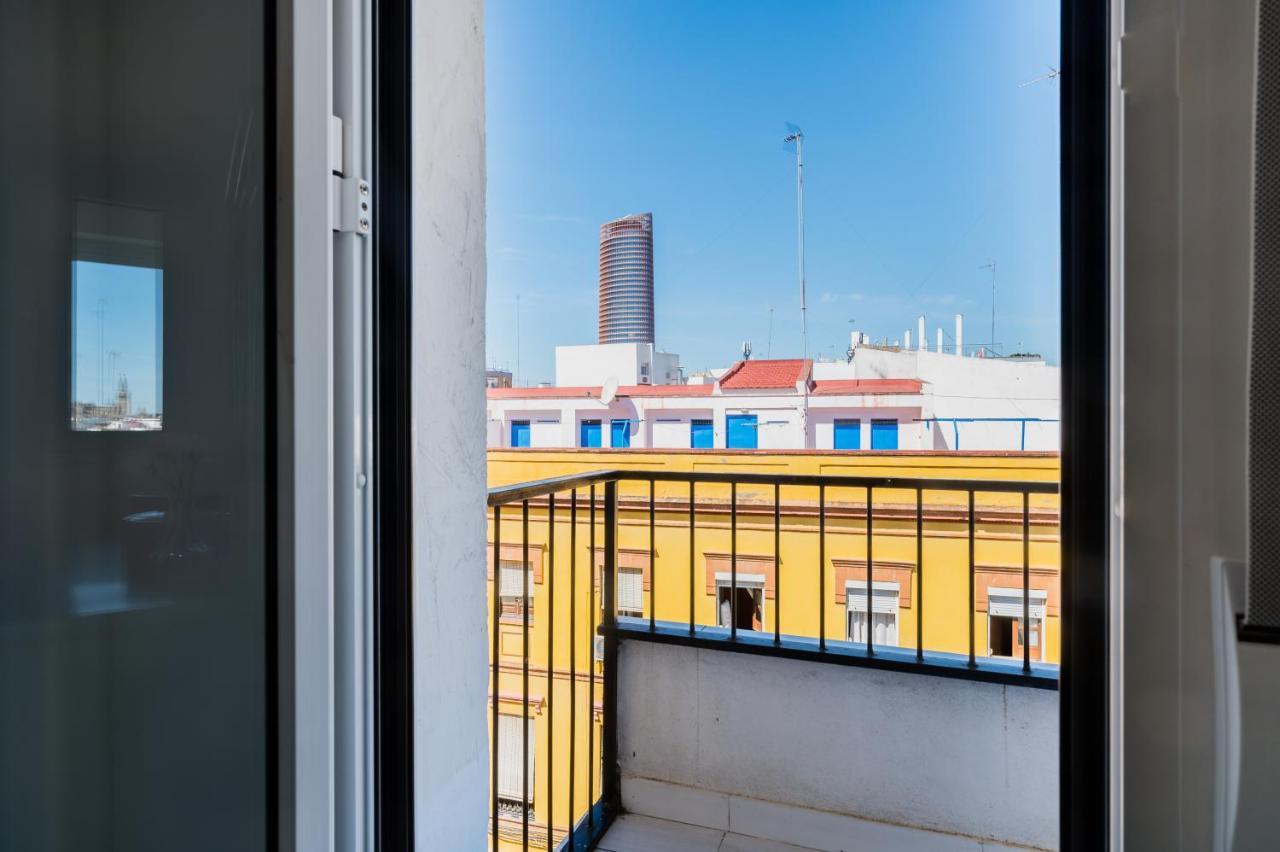 Appartamento Wide And Colourful- 3Bd 1Bth- Triana Siviglia Esterno foto